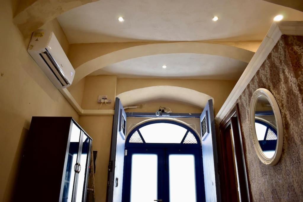 City Centre Pied-A-Terre Near Food Market And Walking Distance To Bus Terminus Valletta Buitenkant foto