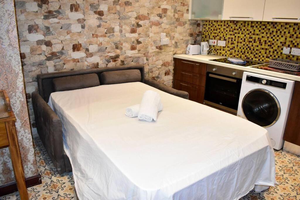 City Centre Pied-A-Terre Near Food Market And Walking Distance To Bus Terminus Valletta Buitenkant foto